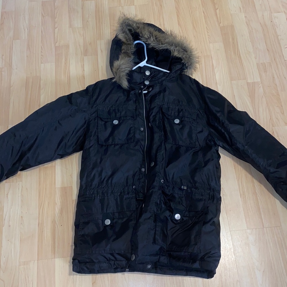 Black rivet men’s winter jacket sz lg never worn